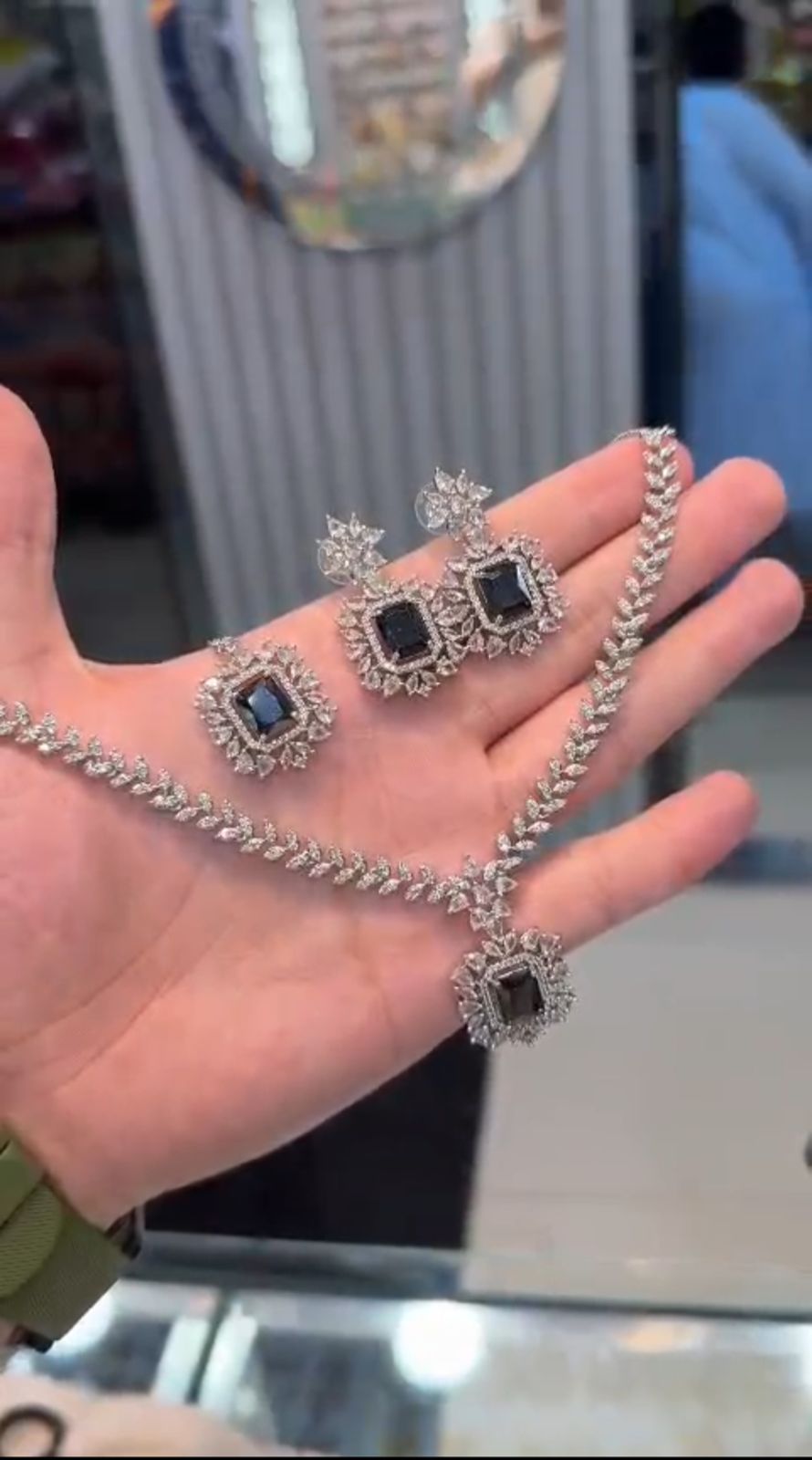 Zircon Necklace Set